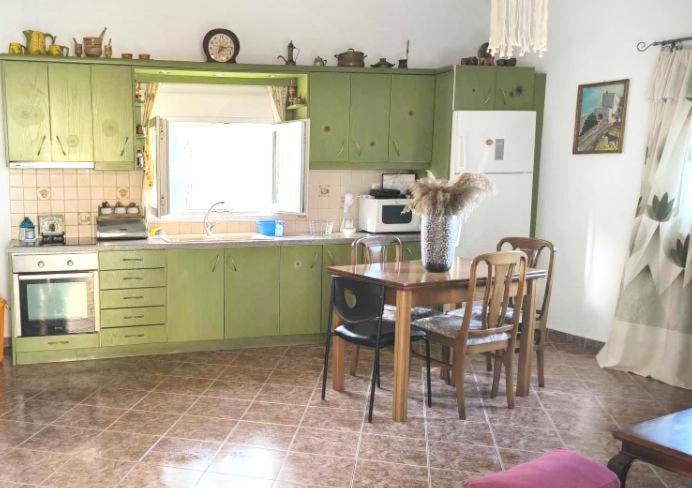 Elena'S Farm House Near Airport And Artemida Beach المظهر الخارجي الصورة